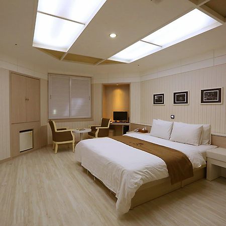 Bucheon Hotel Exterior foto